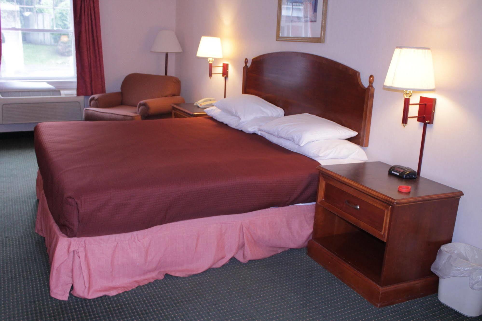 Howard Johnson By Wyndham Williamstown Kültér fotó